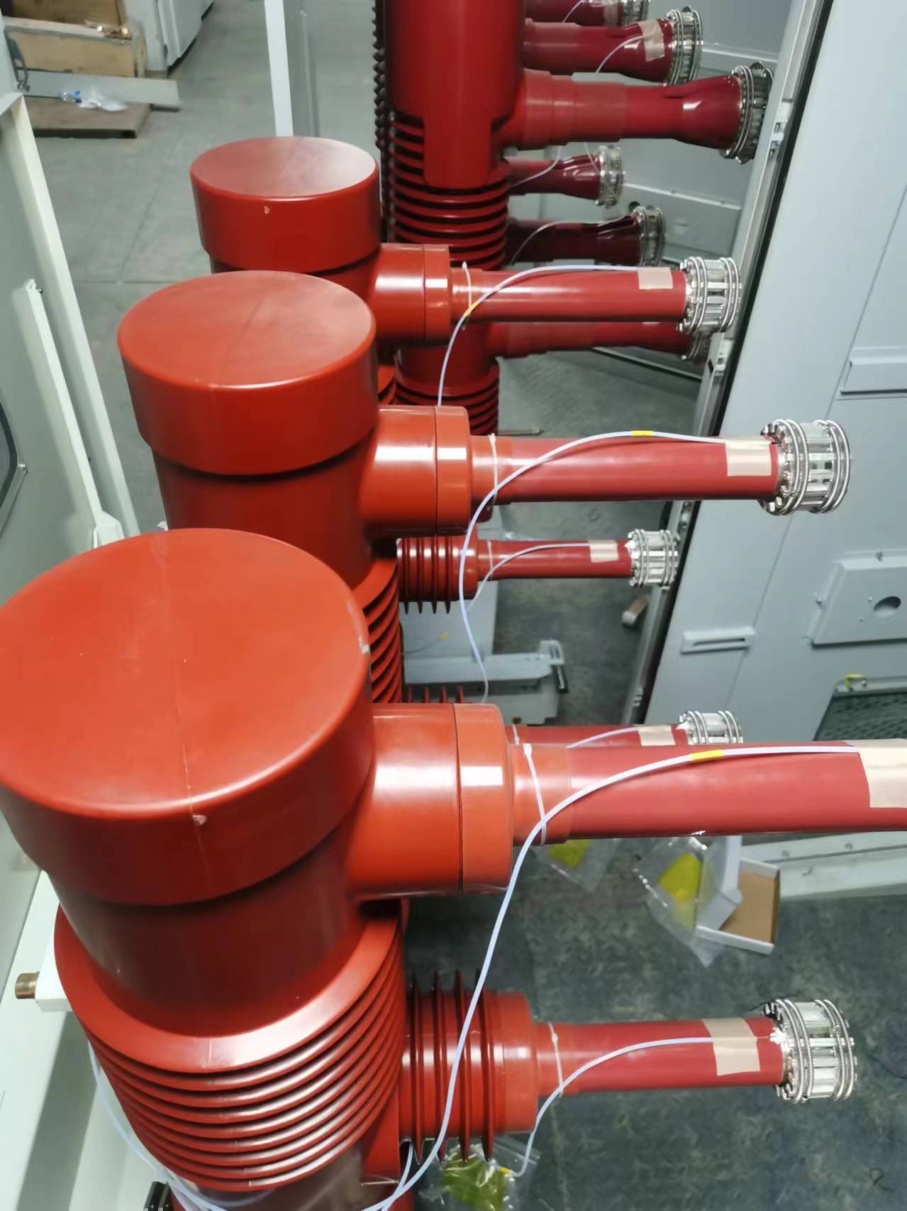 動(dòng)觸頭安裝示